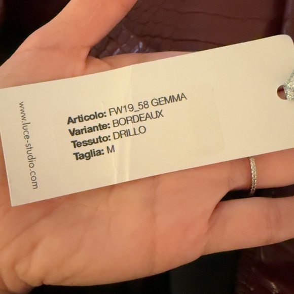 Luce Burgundy leather Croc-Embossed Skirt - Picture 4 of 5